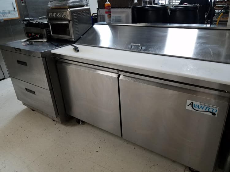 Avantco SS-PT-60-HC 60" 2 Door Stainless Steel Refrigerated Sandwich Prep Table