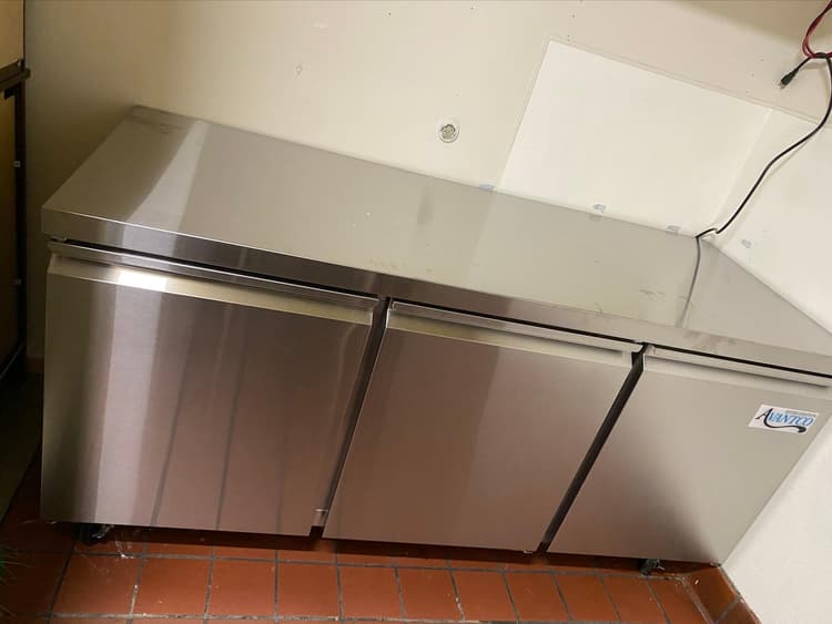 keeps the produce fresh