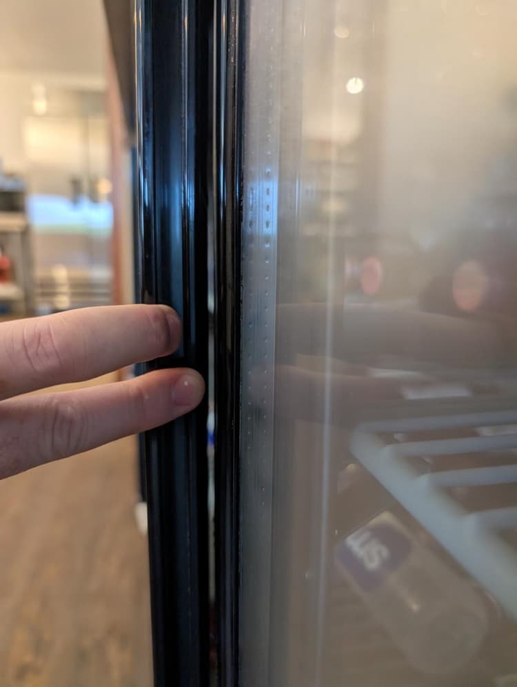 air gap between sliding doors